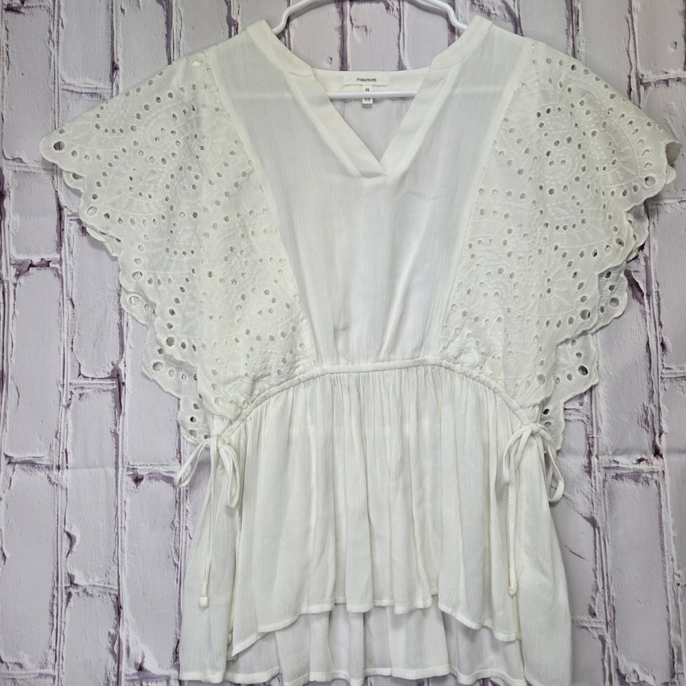 Maurices White Eyelet Lace Butterfly Sleeve Peplum Top XS‎ Boho V-Neck Side Tie